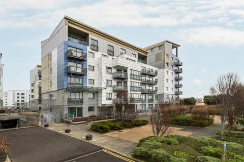 1 bedroom ground floor flat for sale, Western Harbour Terrace, Edinburgh EH6