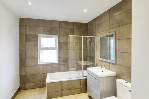 72 Watcombe Road, London, SE25 4UZ