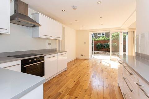 2 bedroom flat to rent, Broomwood Road, Battersea SW11