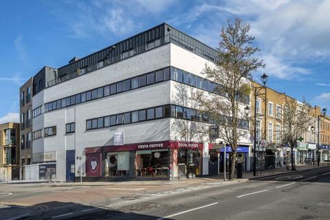 3 bedroom flat for sale, Victoria Road, Surbiton KT6