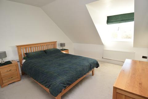 8 Witan Drive, Amesbury, Salisbury, SP4 7GU