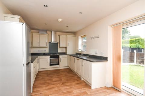 4 bedroom semi-detached house to rent, 2D Shaw Lane, Tettenhall Wood