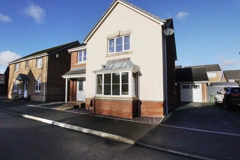 4 bedroom detached house for sale, Bryn Meurig, Llanharry, CF72 9FY