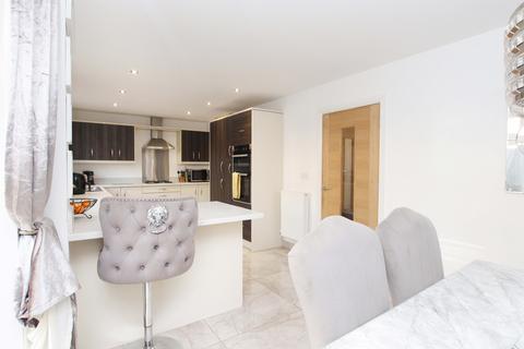 10 Bryn Meurig, Llanharry, Pontyclun, CF72 9FY