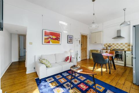 Flat C, 51 Lammas Park Road, London, W5 5JD