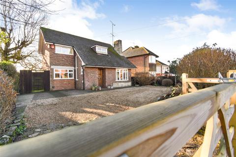 4 bedroom detached house for sale, Weybourne Road, Hampshire GU11