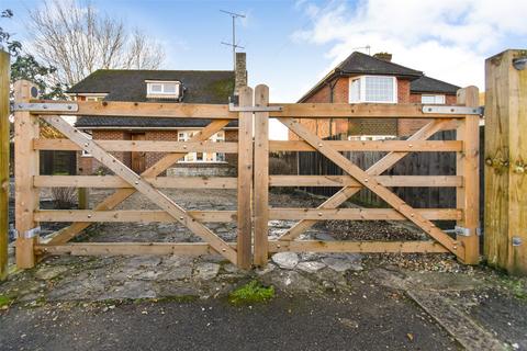 4 bedroom detached house for sale, Weybourne Road, Hampshire GU11