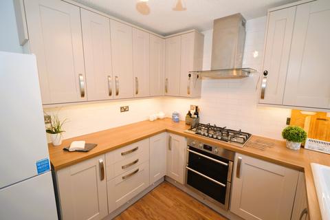 31 Albert Road, Bagshot, GU19 5QL