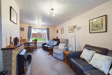 82 Bazeley Road, Matson, Gloucester, GL4 6JF