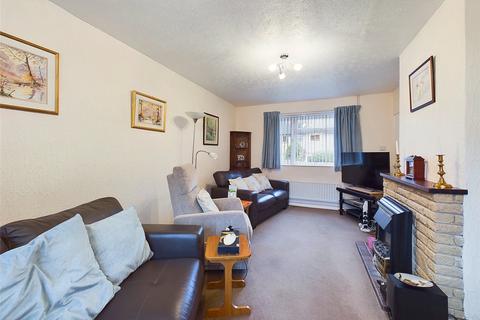 82 Bazeley Road, Matson, Gloucester, GL4 6JF