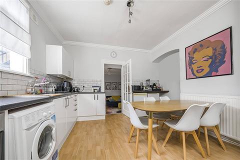 2 bedroom apartment for sale, Hampton Road, Middlesex