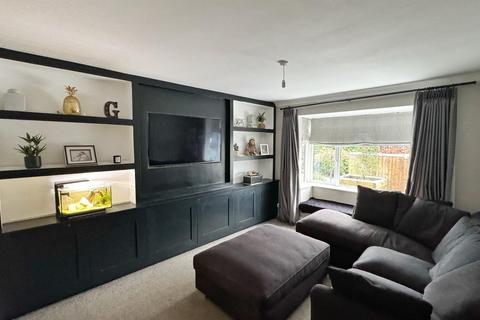 16 Canberra Road, Bramhall, Stockport, SK7 1LG