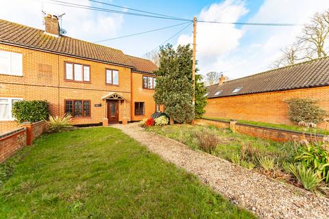 4 bedroom semi-detached house for sale, Chapel Street, Shipdham