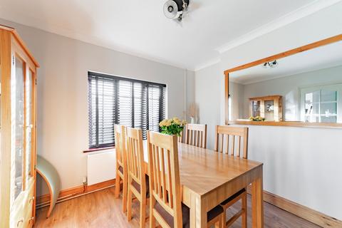 10 Chapel Street, Shipdham, Thetford, IP25 7LB