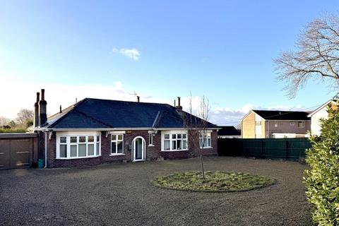 4 bedroom detached bungalow for sale, South Road, Sully