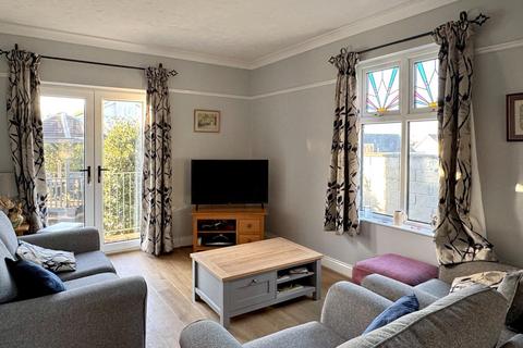 4 bedroom detached bungalow for sale, South Road, Sully