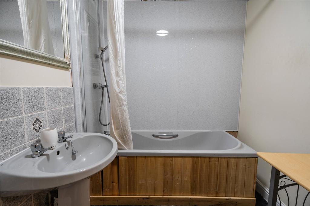 Bathroom (2)