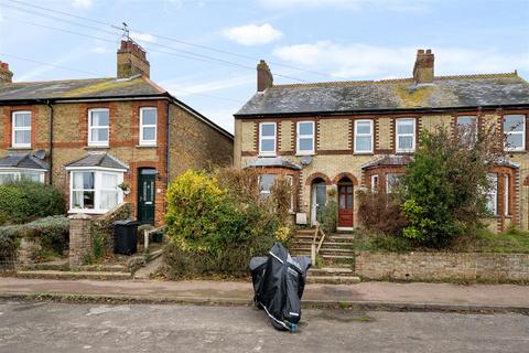 3 bedroom end of terrace house for sale, Dover Road, Sandwich CT13