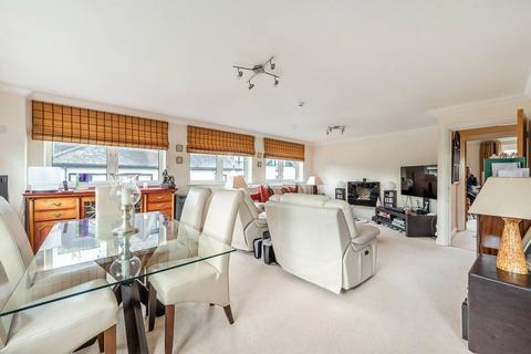 3 bedroom penthouse for sale, Carew Road, Northwood, HA6