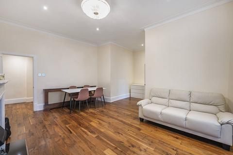 2 bedroom flat to rent, Egerton Gardens, Knightsbridge, London, SW3