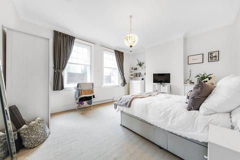 2 bedroom flat to rent, Ringford Road, Putney, London, SW18