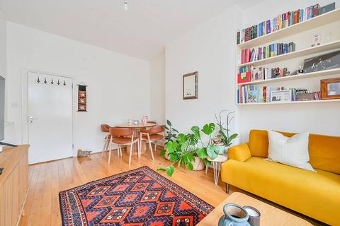 2 bedroom flat for sale, Lakeside Road, Brook Green, London, W14