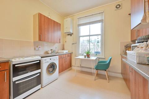 2 bedroom flat for sale, Lakeside Road, Brook Green, London, W14