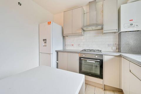 4 bedroom flat to rent, Becklow Gardens, Shepherd's Bush, London, W12