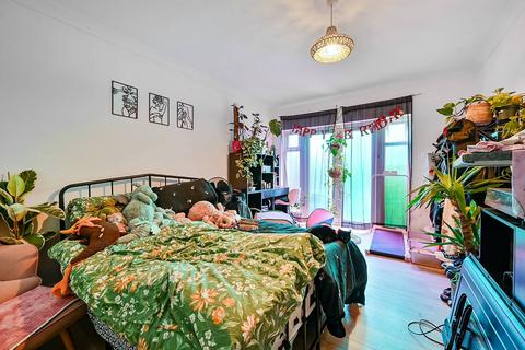 undefined, East Acton Lane, East Acton, London, W3