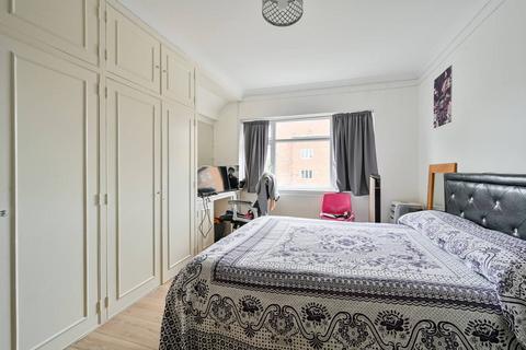 undefined, East Acton Lane, East Acton, London, W3