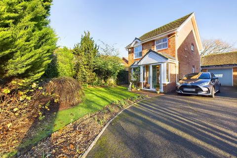 3 bedroom detached house for sale, Twin Oaks Close, Broadstone, Dorset, BH18