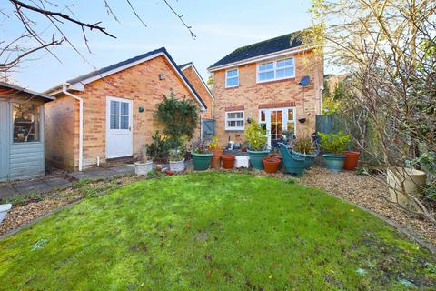 3 bedroom detached house for sale, Twin Oaks Close, Broadstone, Dorset, BH18