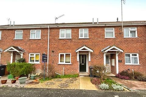 2 bedroom terraced house for sale, Hunters Crescent, Romsey, Hampshire