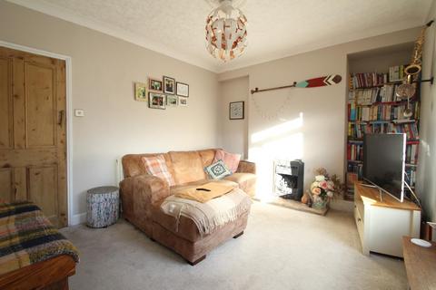 2 bedroom house to rent, Station Road, Horsforth, Leeds, West Yorkshire, UK, LS18