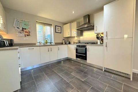 2 Windlass Close, Northampton, NN4 9DT