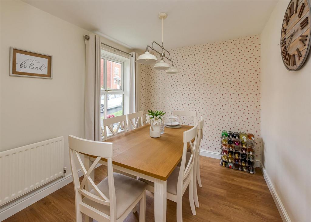 38 Winrush Close-Dining Room.jpg