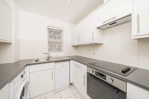 2 bedroom flat to rent, International Way, Sunbury-On-Thames TW16