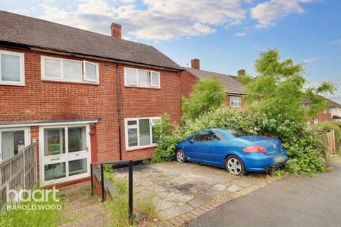 3 bedroom end of terrace house for sale, Bridgwater Road, Romford