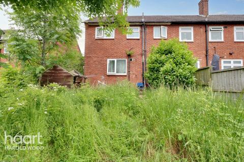 3 bedroom end of terrace house for sale, Bridgwater Road, Romford