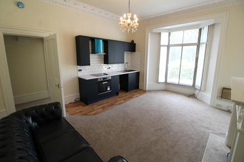 1 bedroom flat to rent, 128 Trinity Street, Huddersfield, West Yorkshire