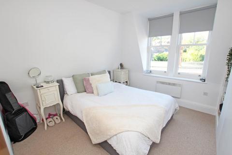 2 bedroom flat for sale, Meads Street, Eastbourne, BN20 7FD