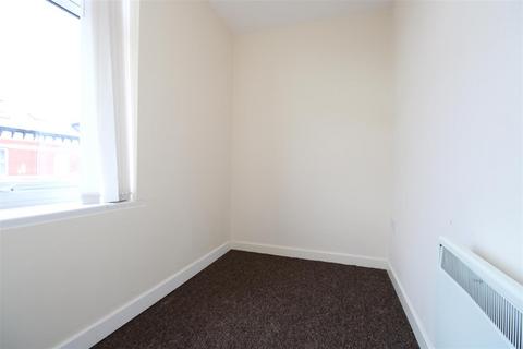 1 bedroom maisonette to rent, 32 Warbreck Drive, Blackpool