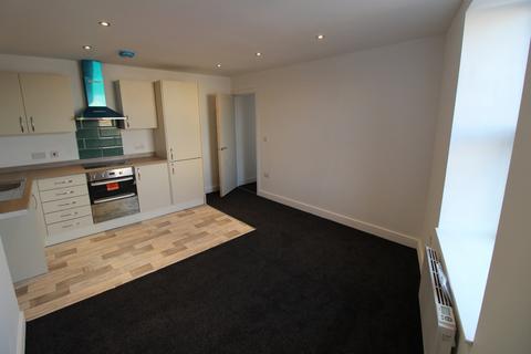 2 bedroom flat to rent, 2 Oldfield Lane  , Heckmondwike, West Yorkshire