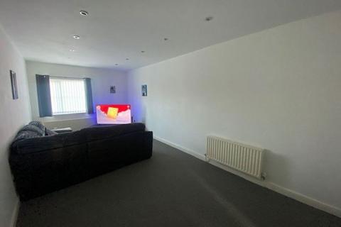 2 bedroom flat to rent, Candlish Street, South Shields