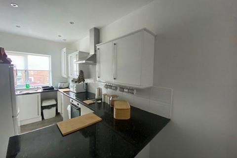 2 bedroom flat to rent, Candlish Street, South Shields