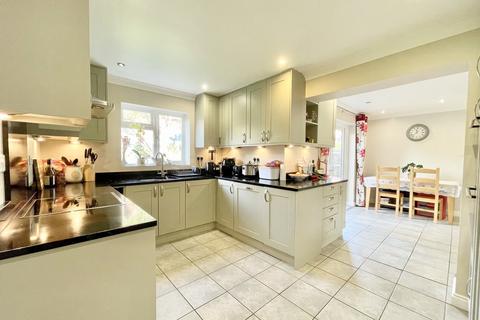 4 bedroom detached house for sale, Springvale Avenue, Littledown, Bournemouth, BH7