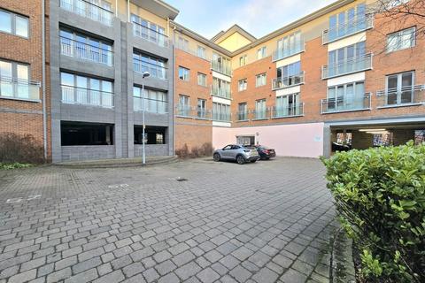 2 bedroom apartment for sale, Worsdell Drive, Gateshead NE8