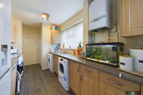 3 bedroom end of terrace house for sale, Winchester Road, Tilgate RH10