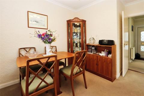 14 Beach Road, Westward Ho, Bideford, EX39 1HQ