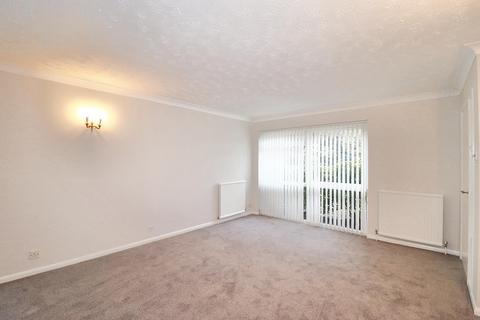 3 bedroom end of terrace house to rent, Frith Knowle, Hersham KT12